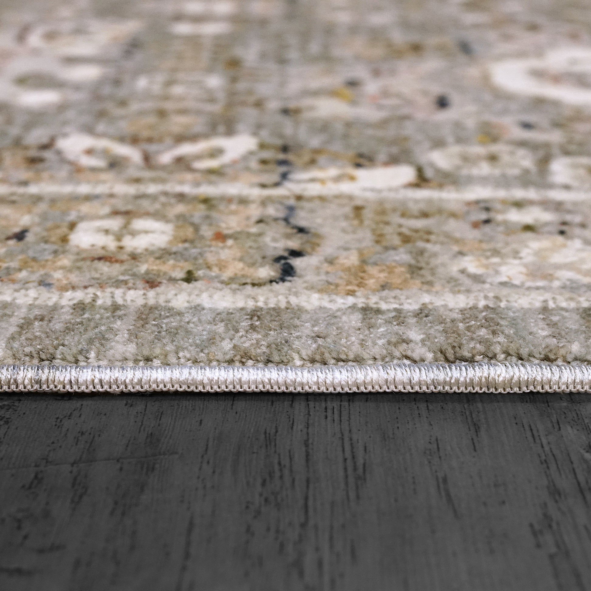 Octo Traditional Grey/Multi Oriental High-Low Rug