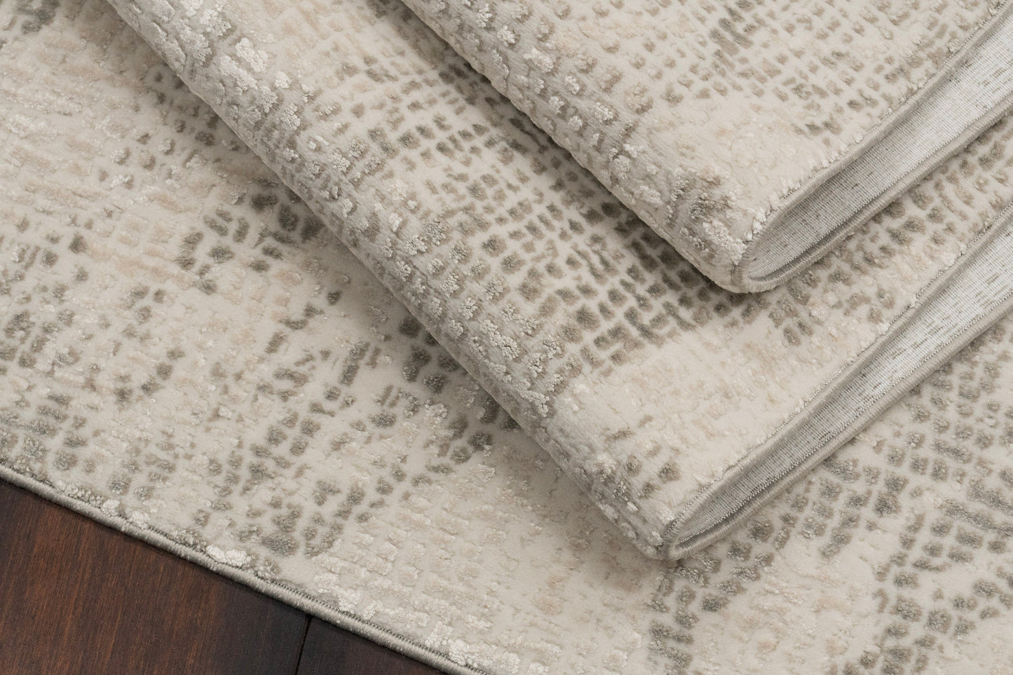 Penta Modern Cream/Ivory Abstract Medium Pile Rug