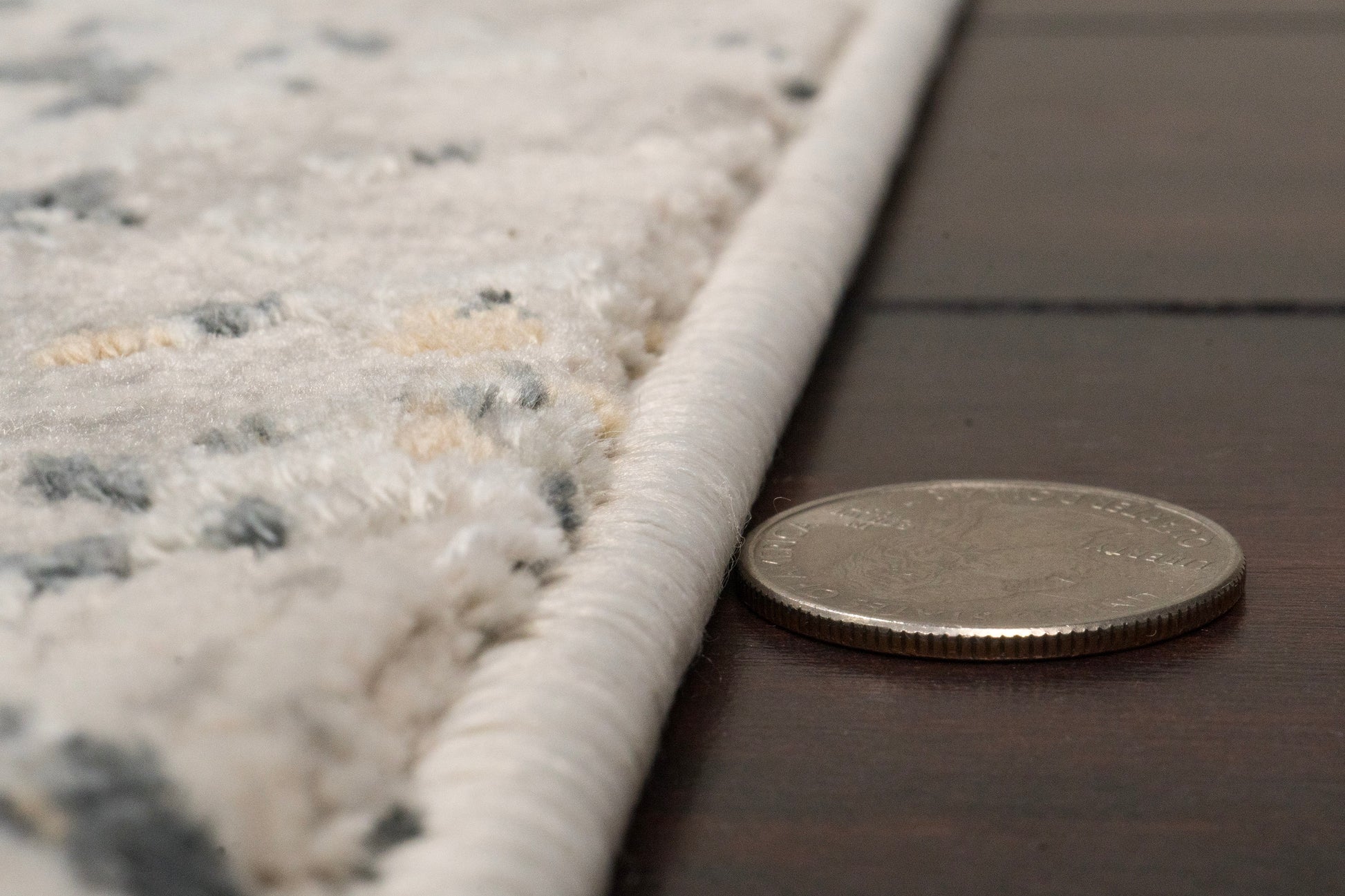 Quartz Traditional Light Grey Distressed Medium Pile Rug