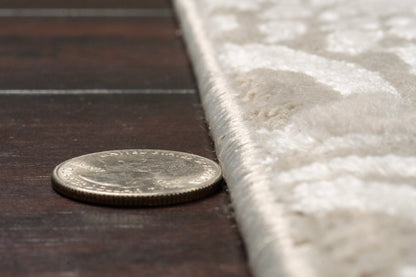 Quartz Traditional Light Grey Distressed Medium Pile Rug
