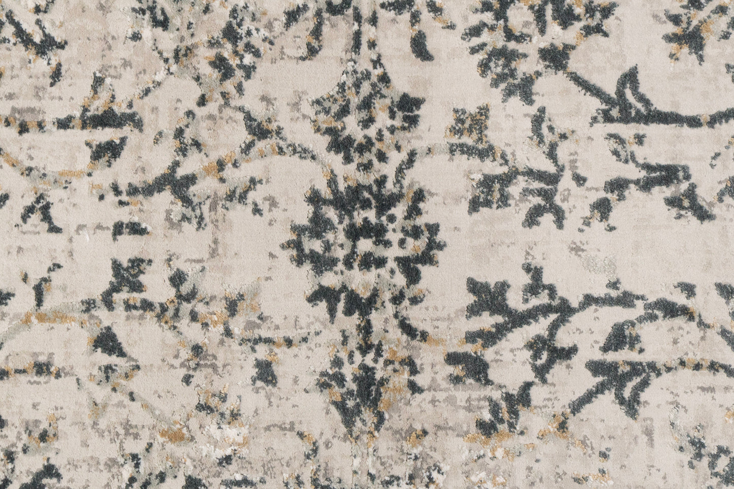 Quartz Traditional Beige Distressed Medium Pile Rug