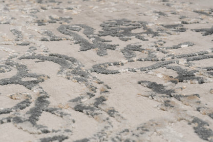 Quartz Traditional Beige Distressed Medium Pile Rug