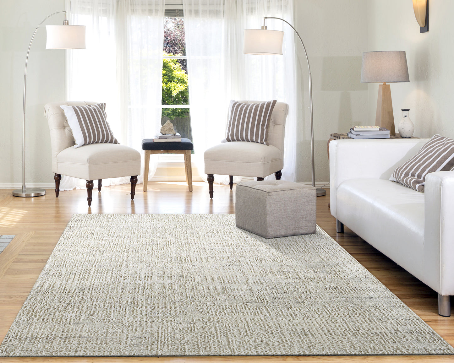 Quartz Traditional Beige Distressed Medium Pile Rug