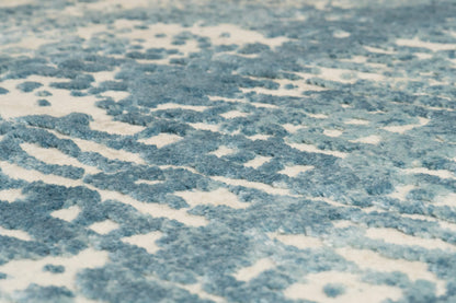 Quartz Traditional Blue Distressed Medium Pile Rug