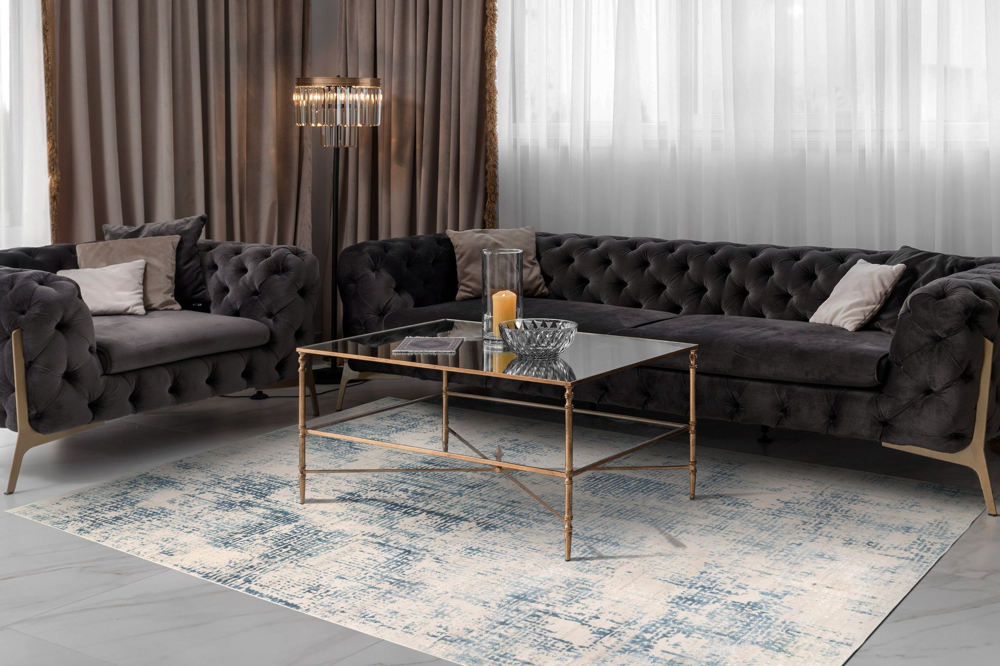 Quartz Traditional Blue Distressed Medium Pile Rug