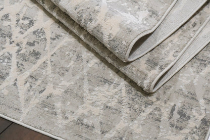 Quartz Traditional Ivory/Silver Distressed Medium Pile Rug
