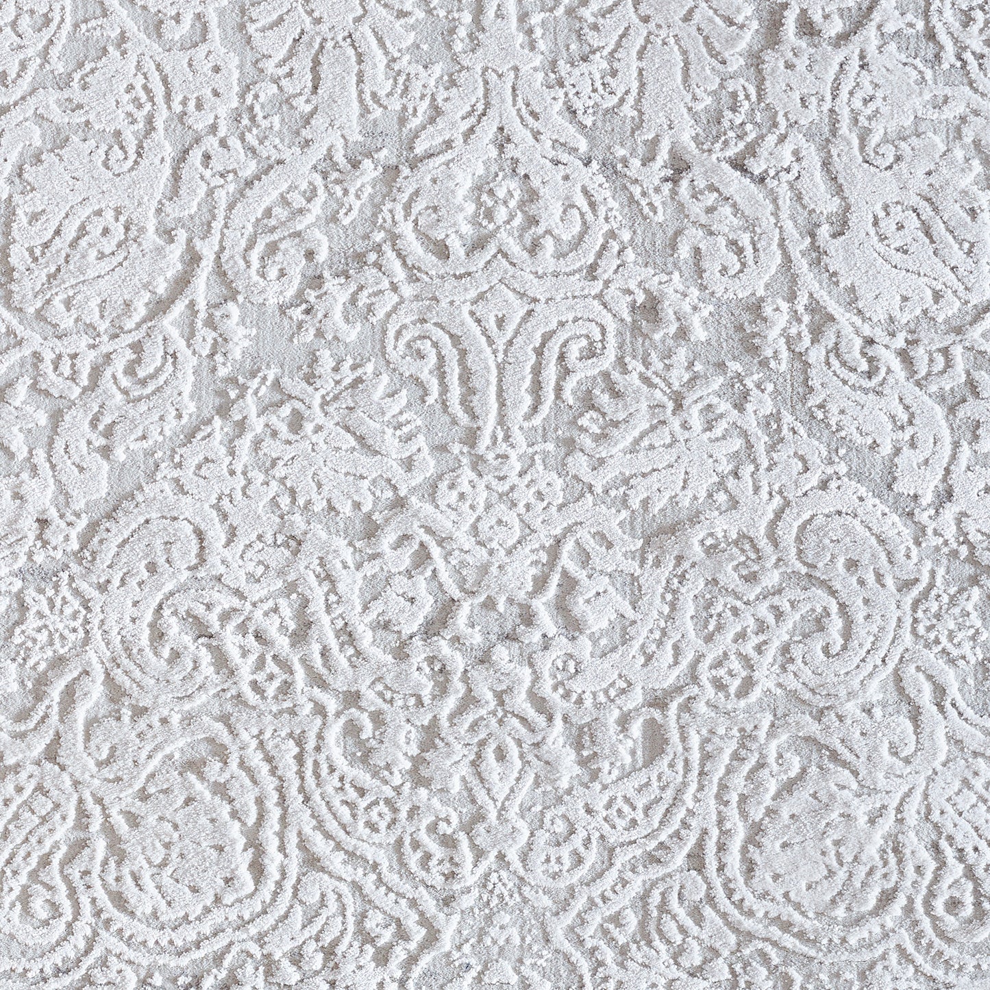 Quartz Traditional Ivory Distressed Medium Pile Rug