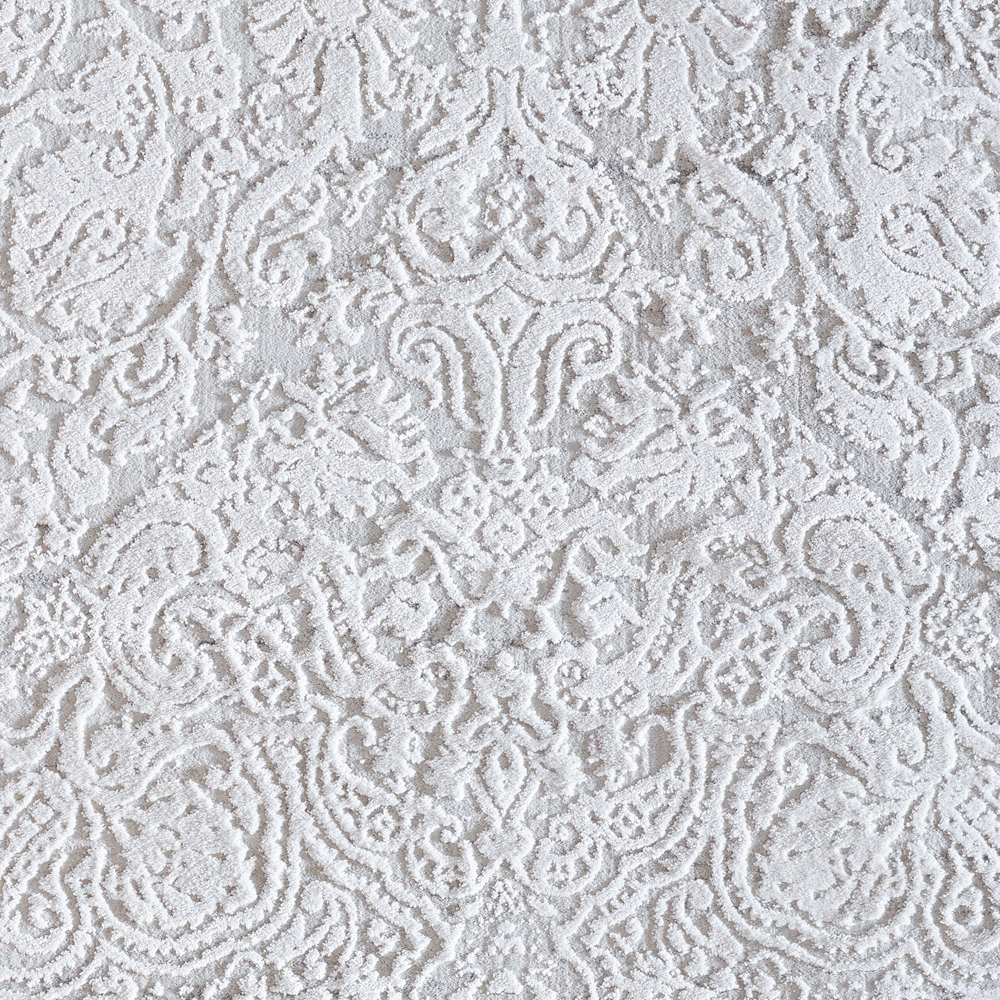 Quartz Traditional Ivory Distressed Medium Pile Rug