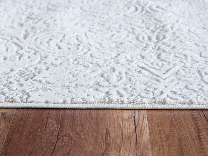 Quartz Traditional Ivory Distressed Medium Pile Rug