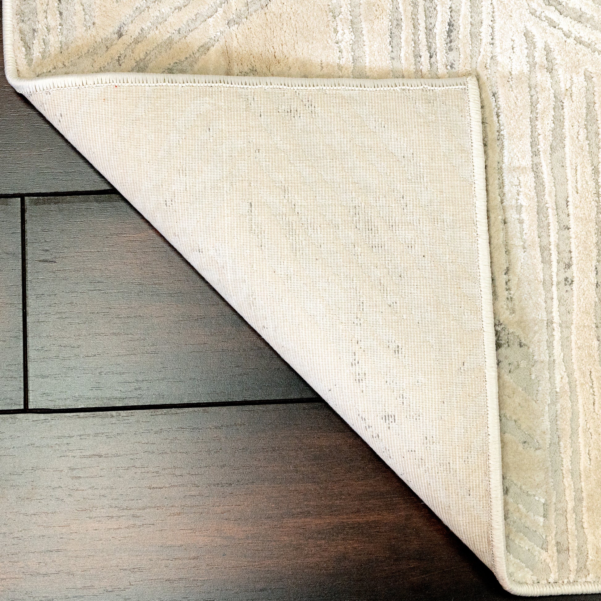 Quartz Transitional Ivory Distressed Medium Pile Rug