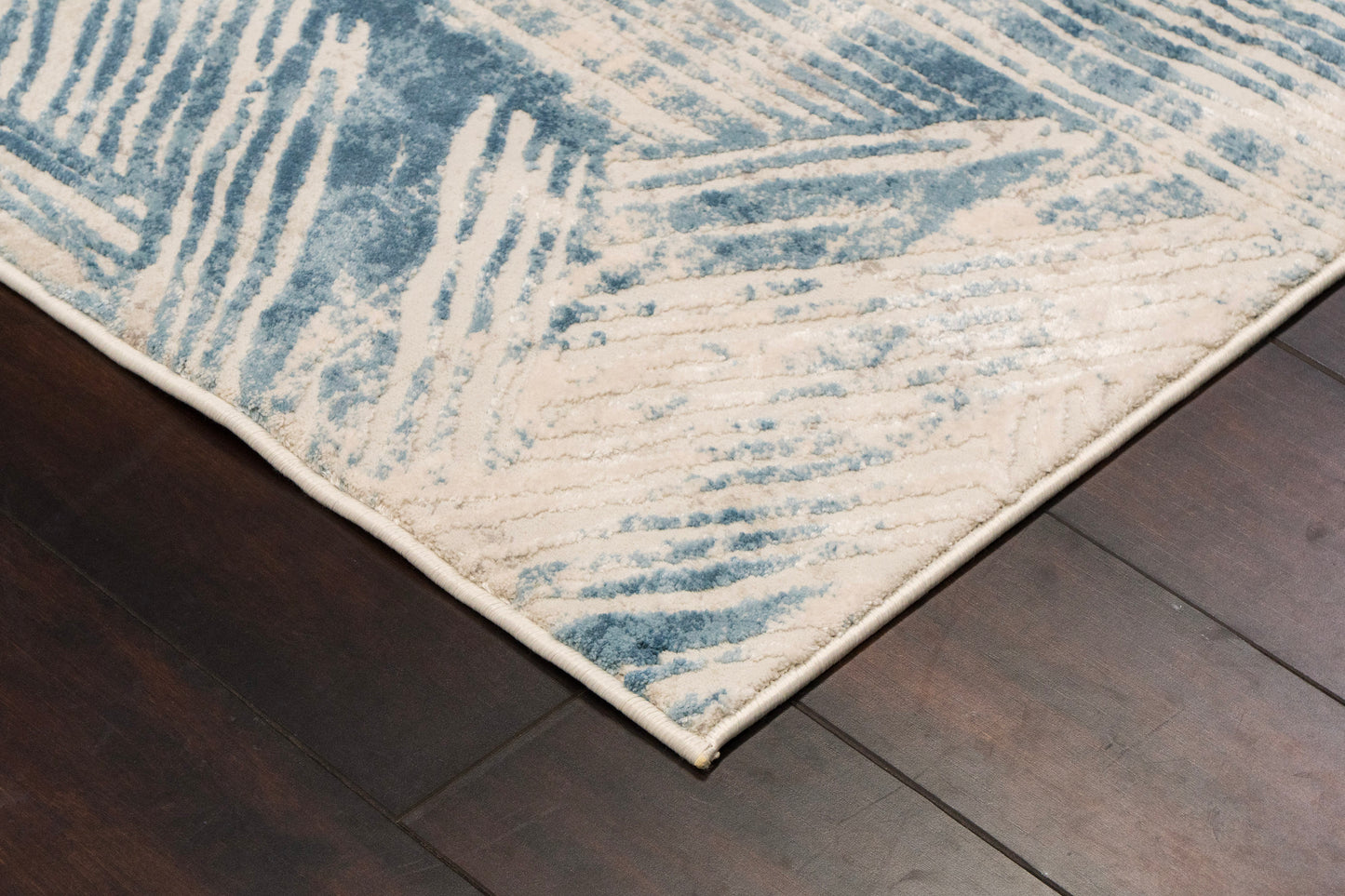 Quartz Transitional Beige/Blue Distressed Medium Pile Rug