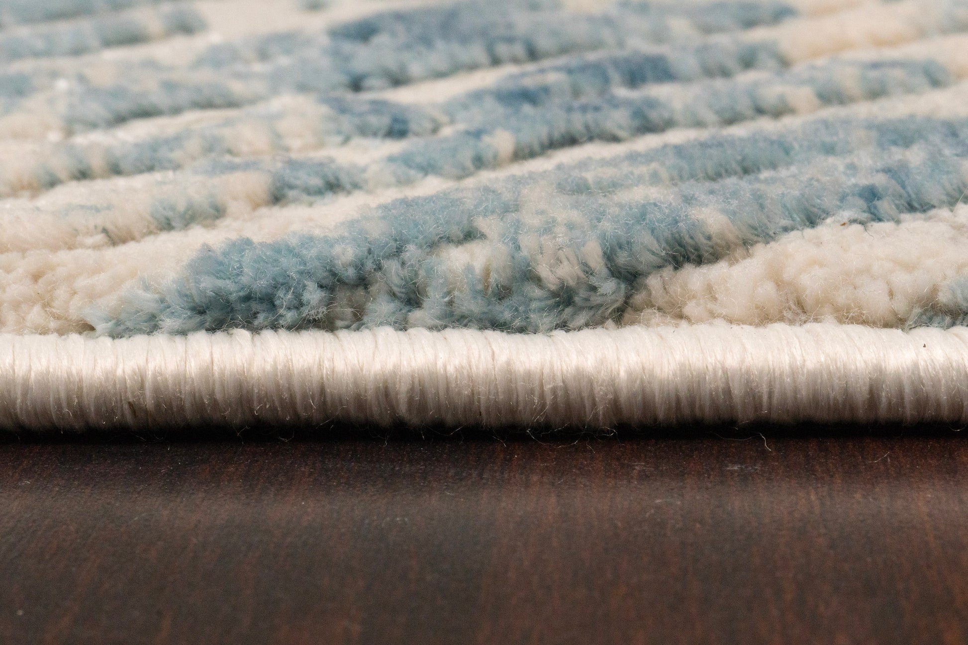 Quartz Transitional Beige/Blue Distressed Medium Pile Rug