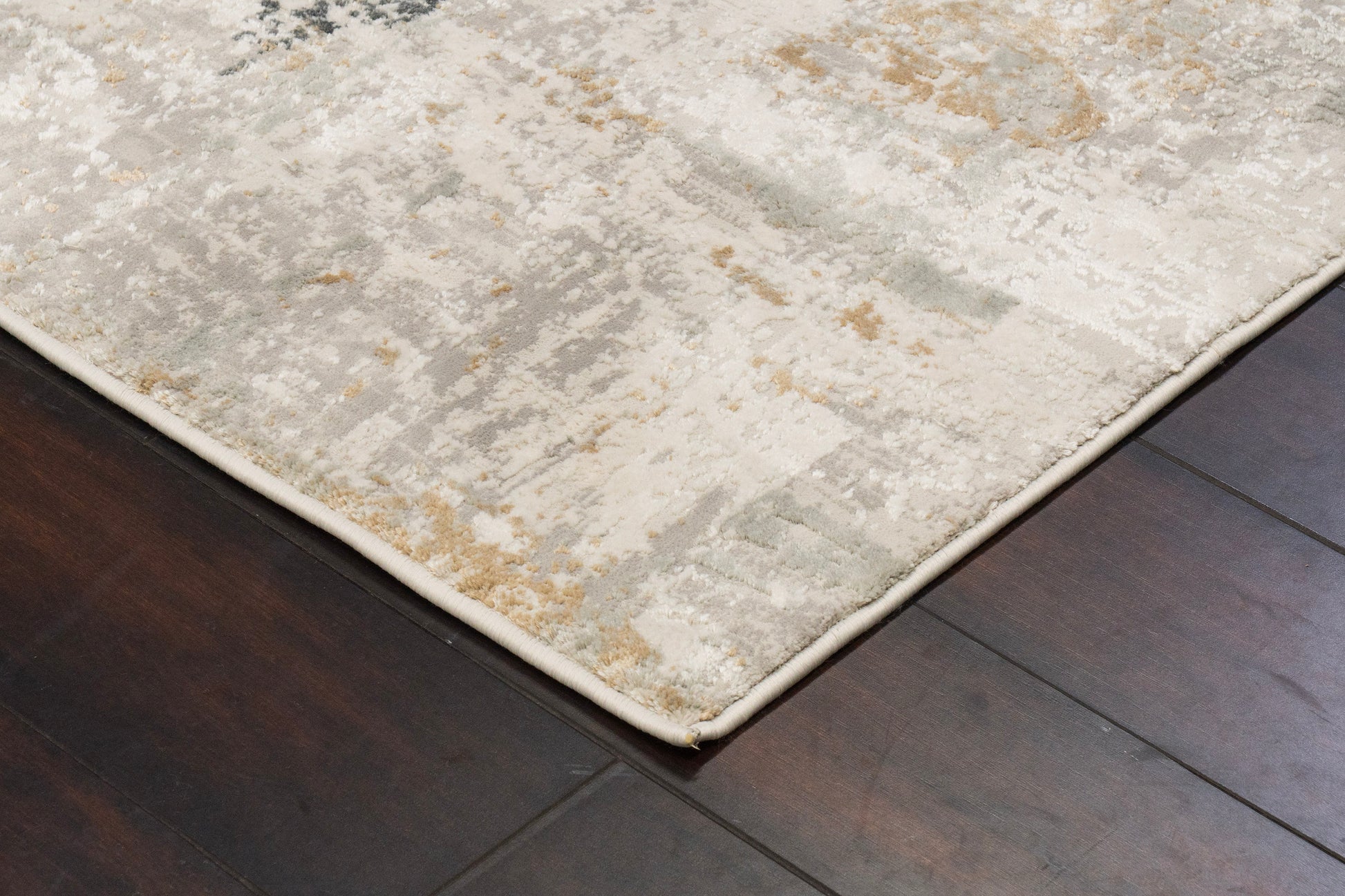 Quartz Transitional Ivory/Grey Distressed Medium Pile Rug
