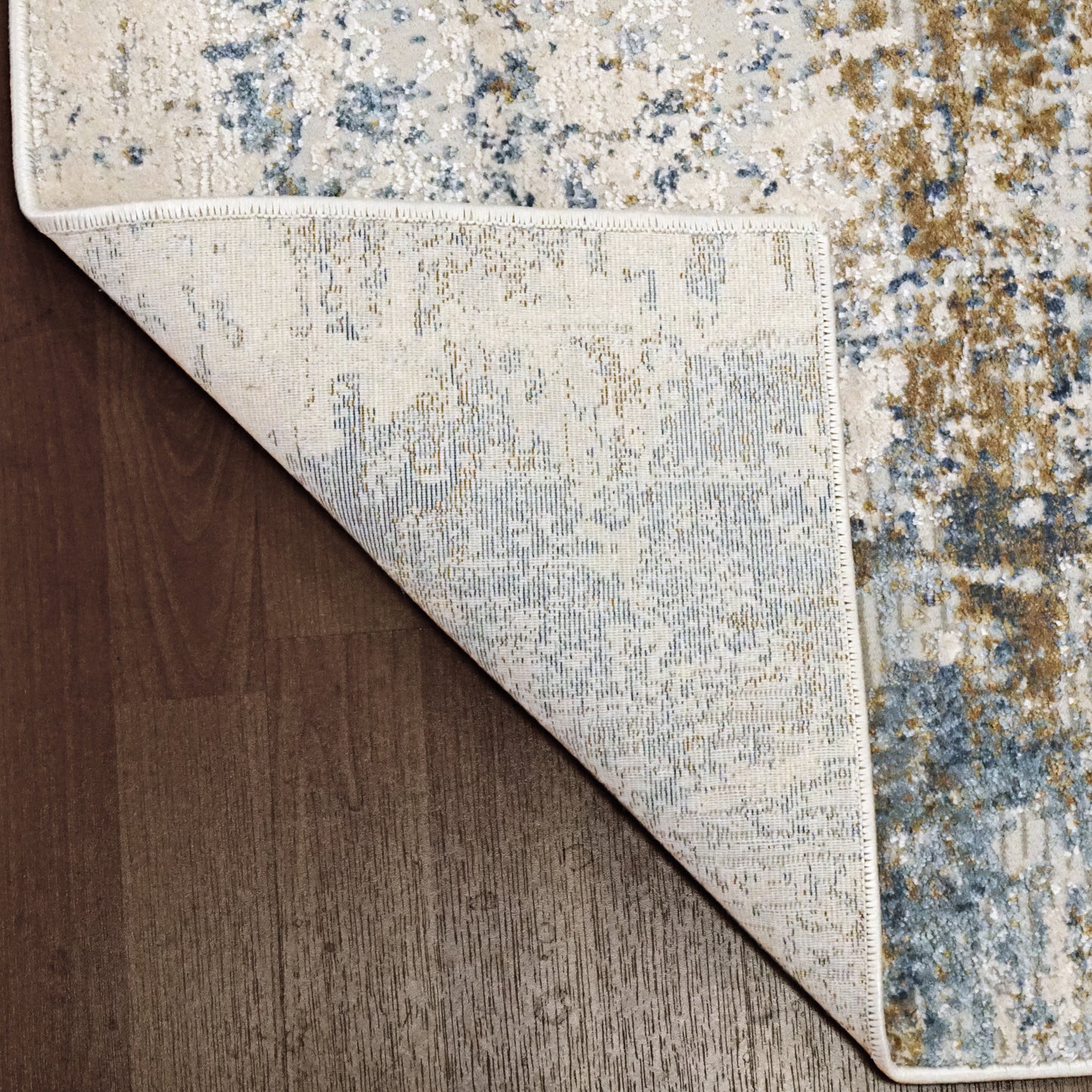 Quartz Transitional Ivory/Blue Distressed Medium Pile Rug