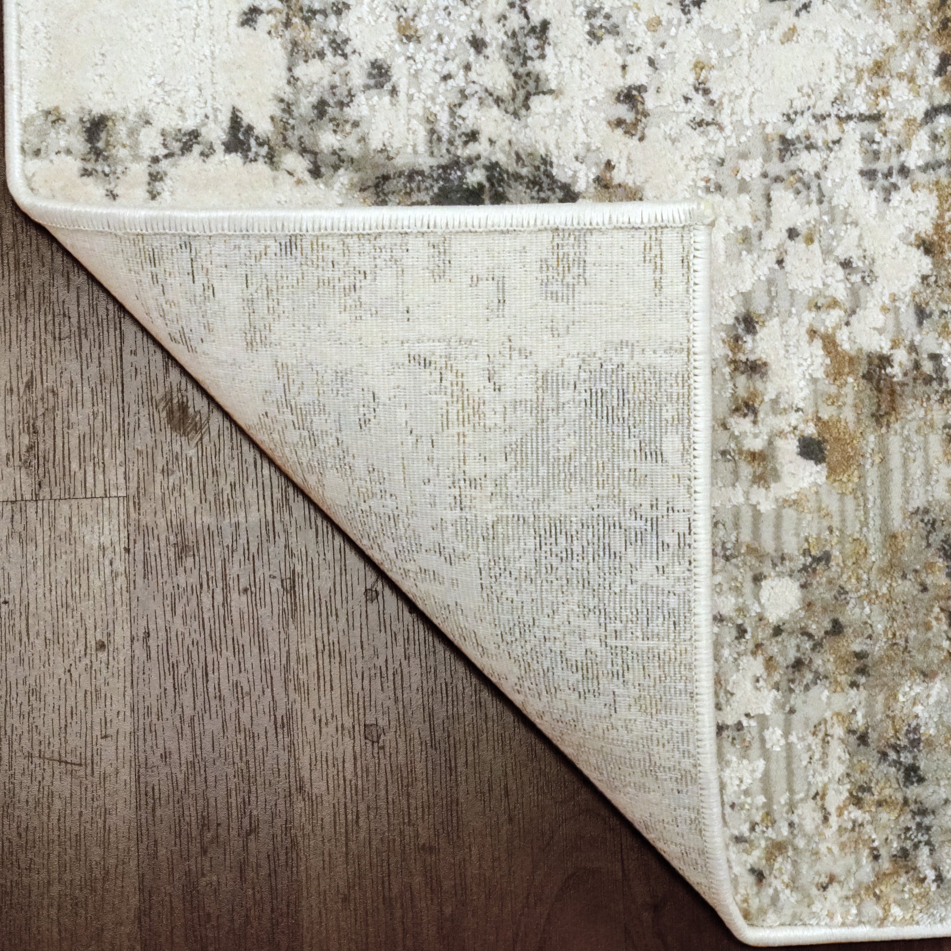 Quartz Transitional Ivory/Grey Distressed Medium Pile Rug