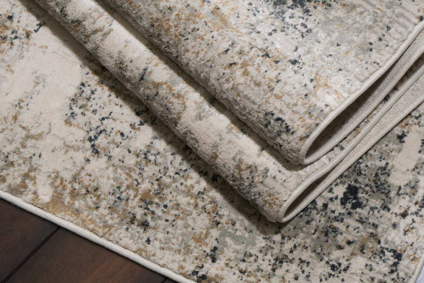 Quartz Transitional Ivory/Grey Distressed Medium Pile Rug