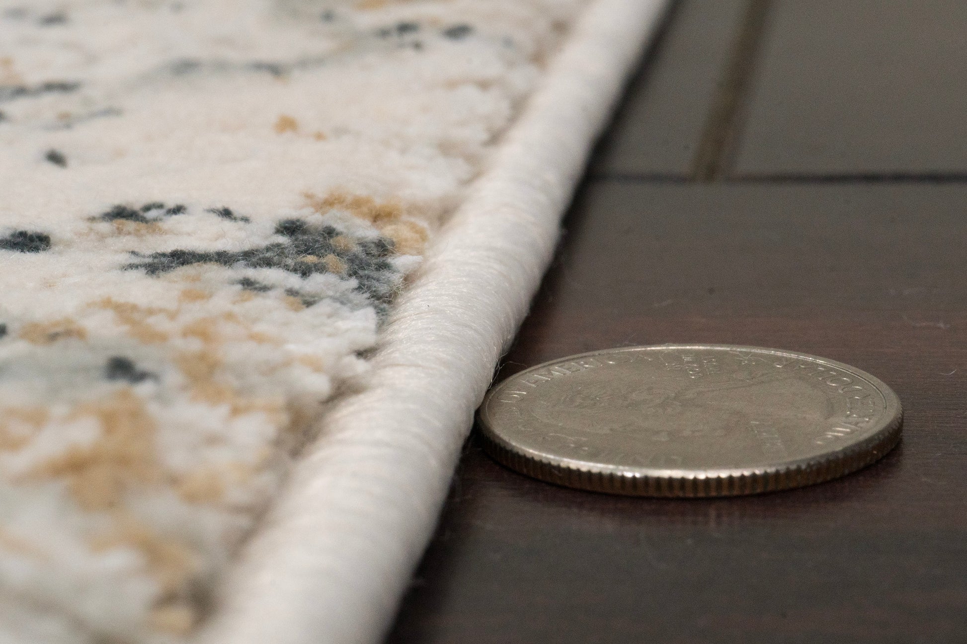 Quartz Transitional Ivory/Grey Distressed Medium Pile Rug