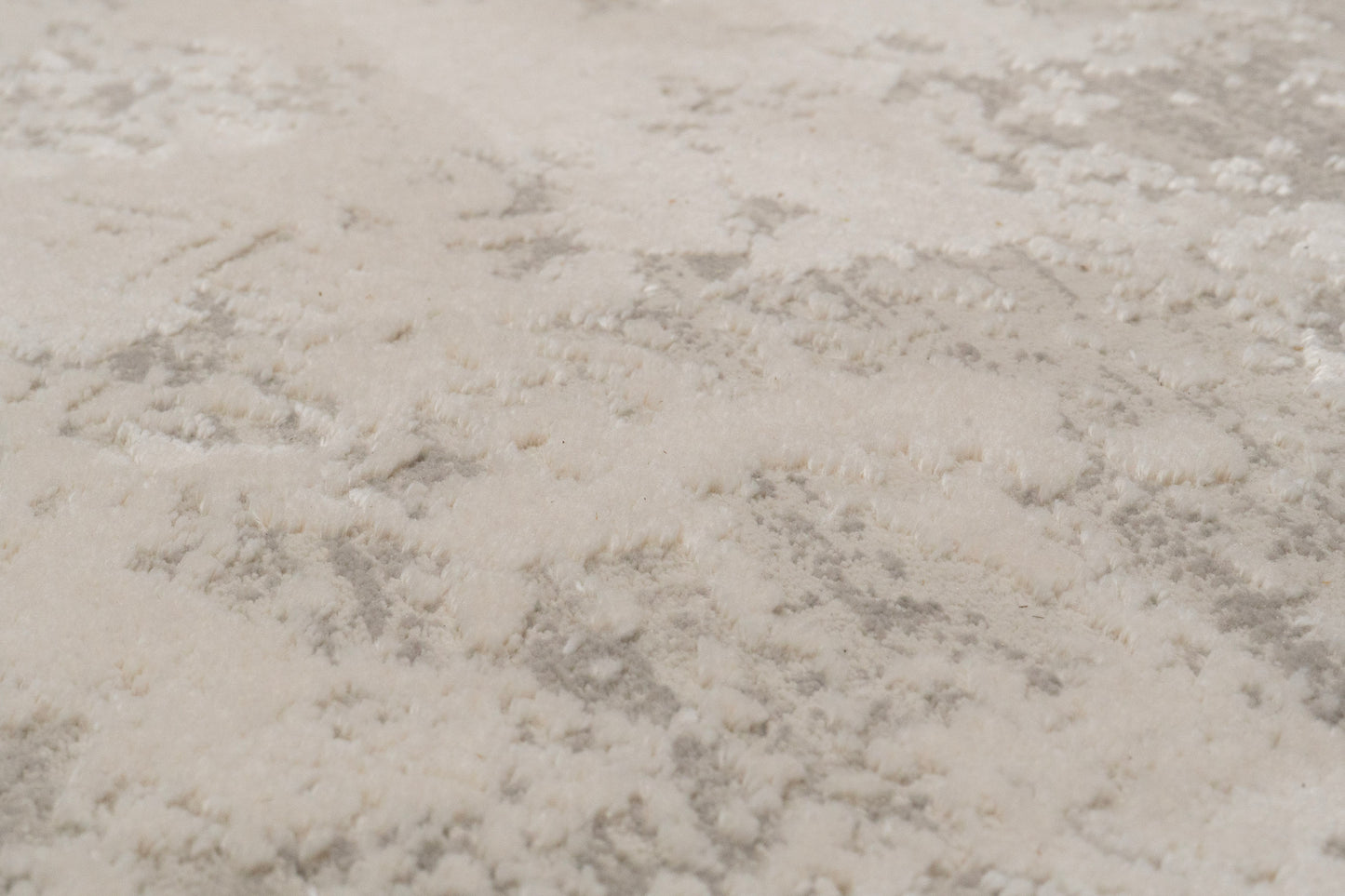 Quartz Transitional Ivory Distressed Medium Pile Rug