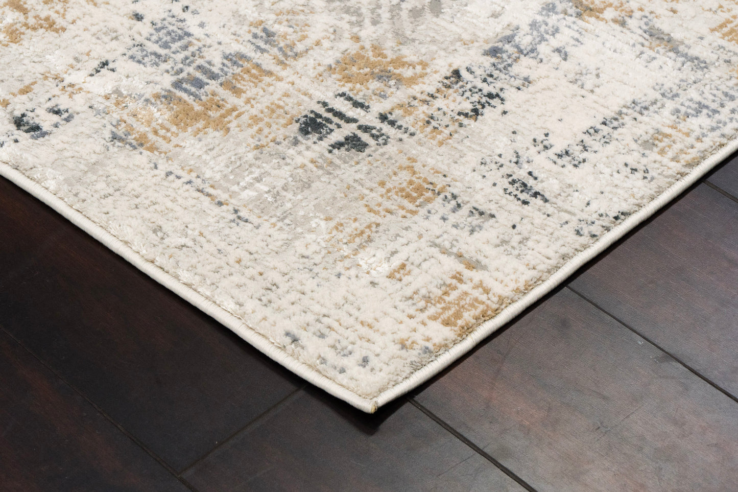 Quartz Transitional Ivory/Slate Distressed Medium Pile Rug