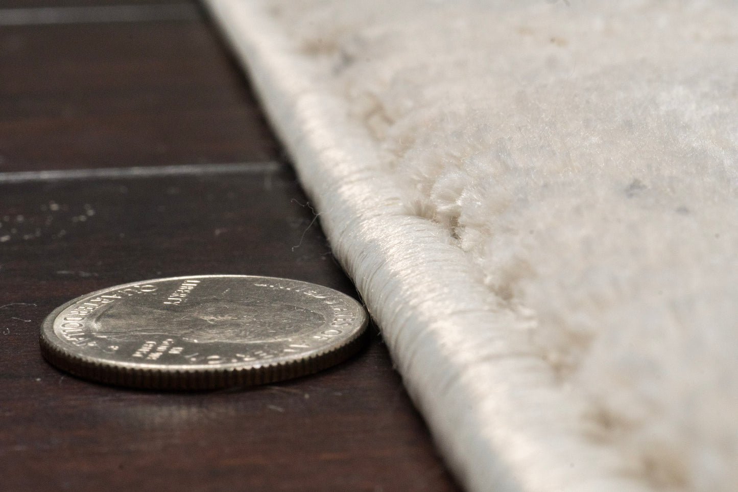 Quartz Transitional Ivory/Slate Distressed Medium Pile Rug
