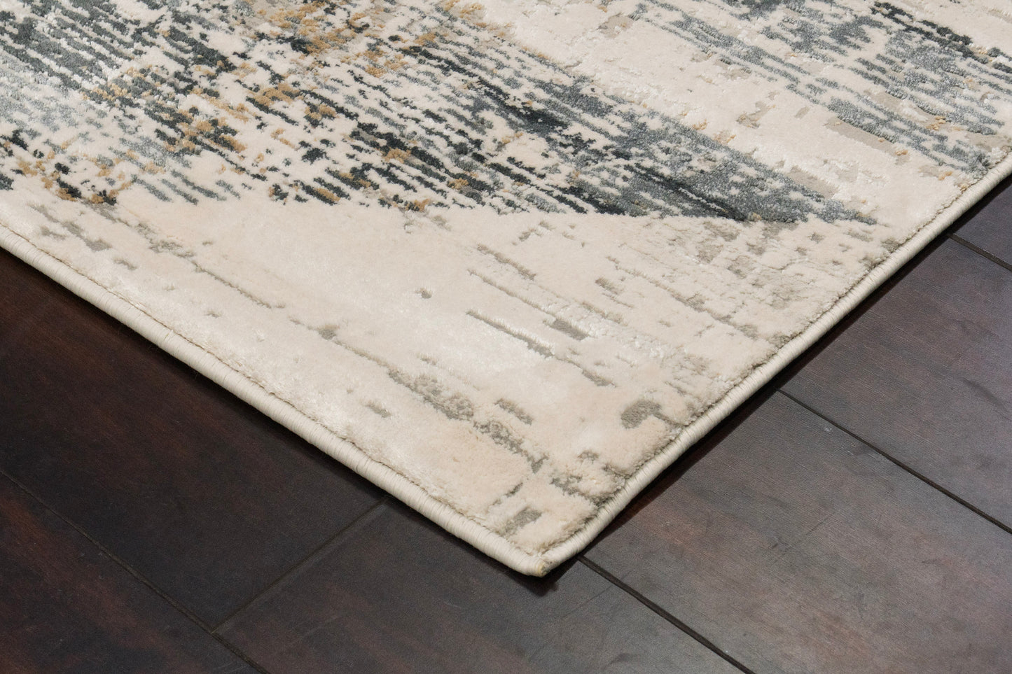 Quartz Transitional Ivory/Slate Distressed Medium Pile Rug