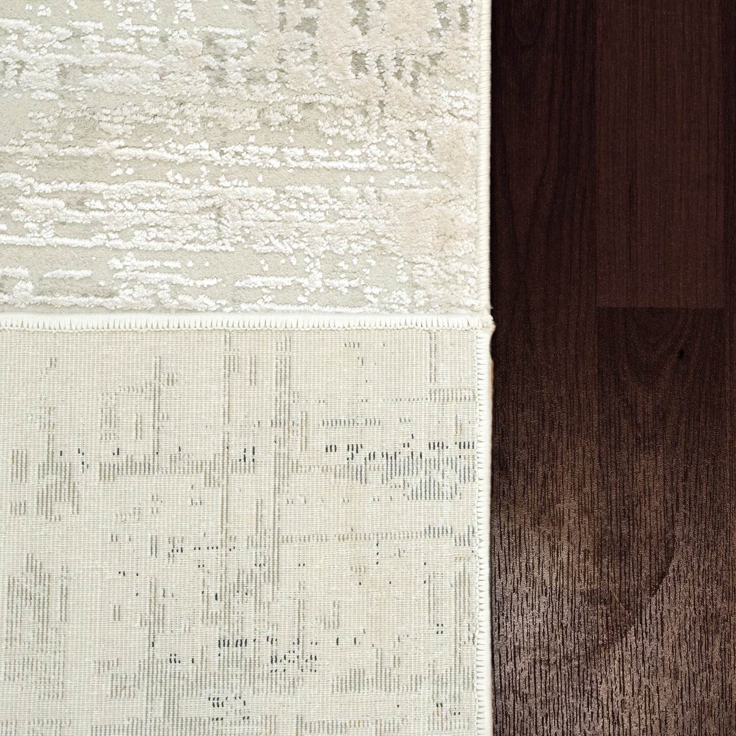 Quartz Transitional Ivory/Slate Distressed Medium Pile Rug
