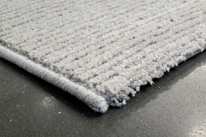 Quin Solid Light Grey Solid Color High-Low Rug