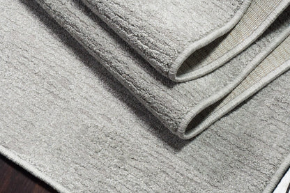 Quin Solid Light Grey Solid Color High-Low Rug