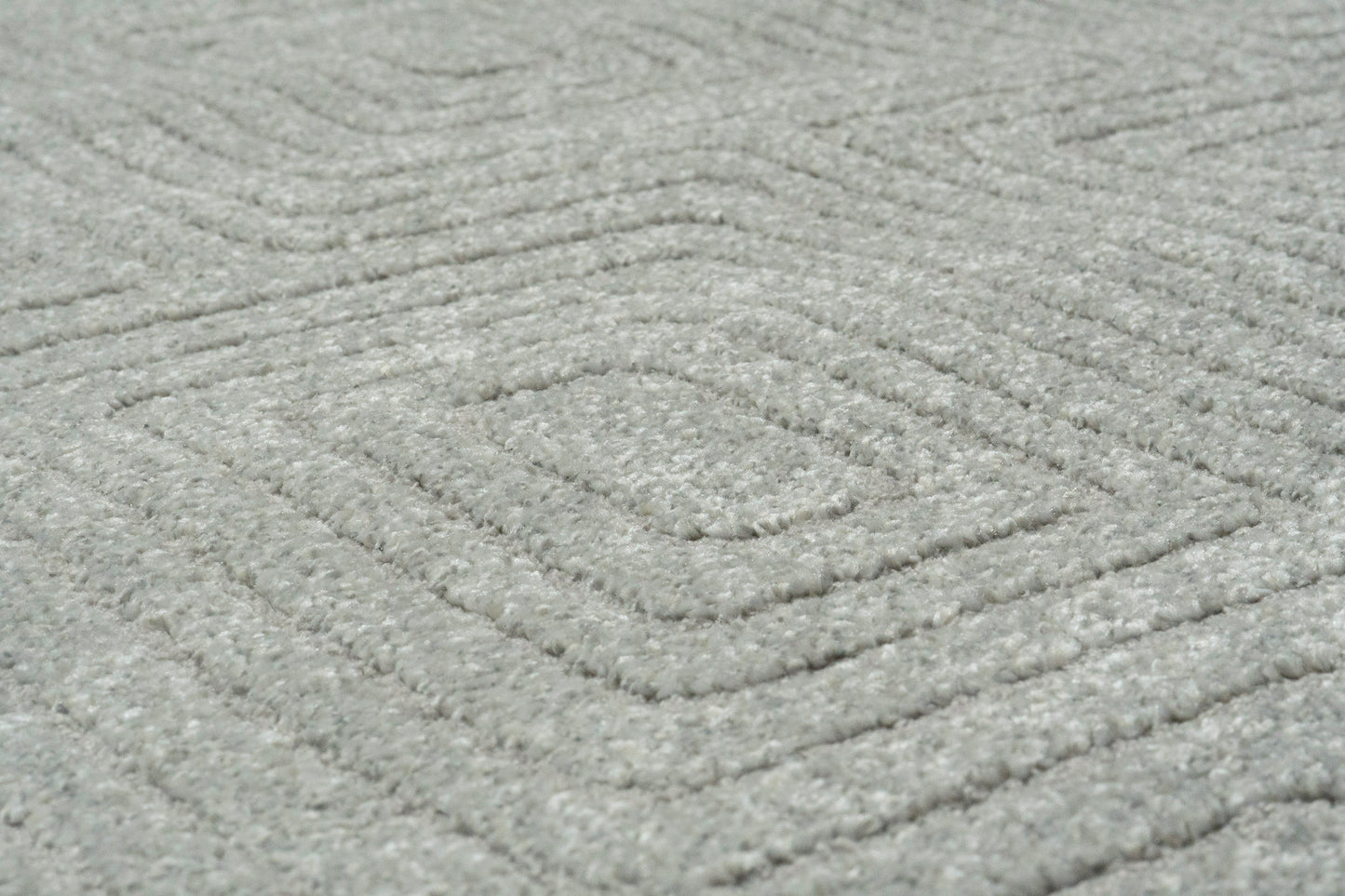 Quin Modern Light Grey Geometric High-Low Rug