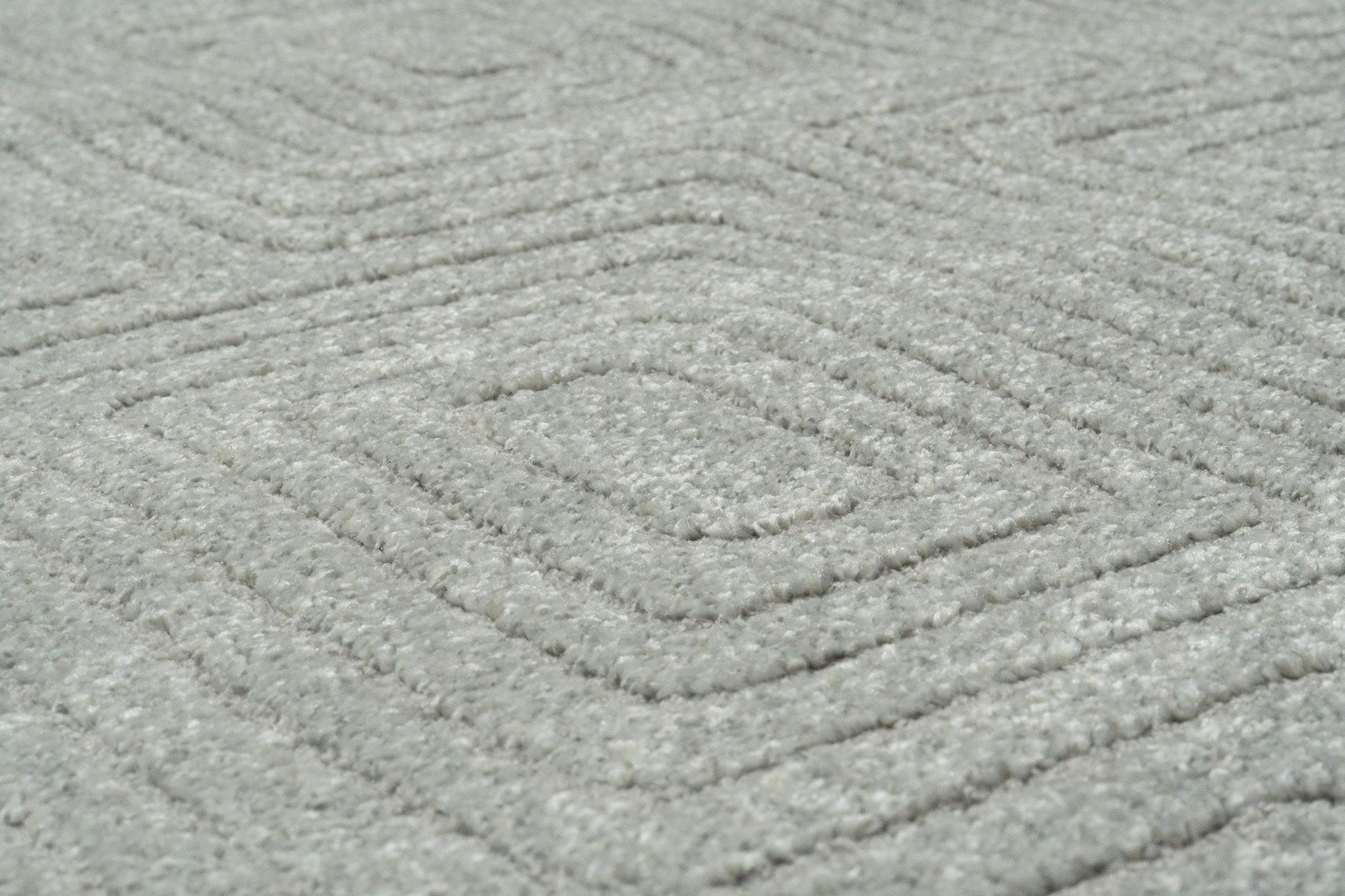 Quin Modern Light Grey Geometric High-Low Rug