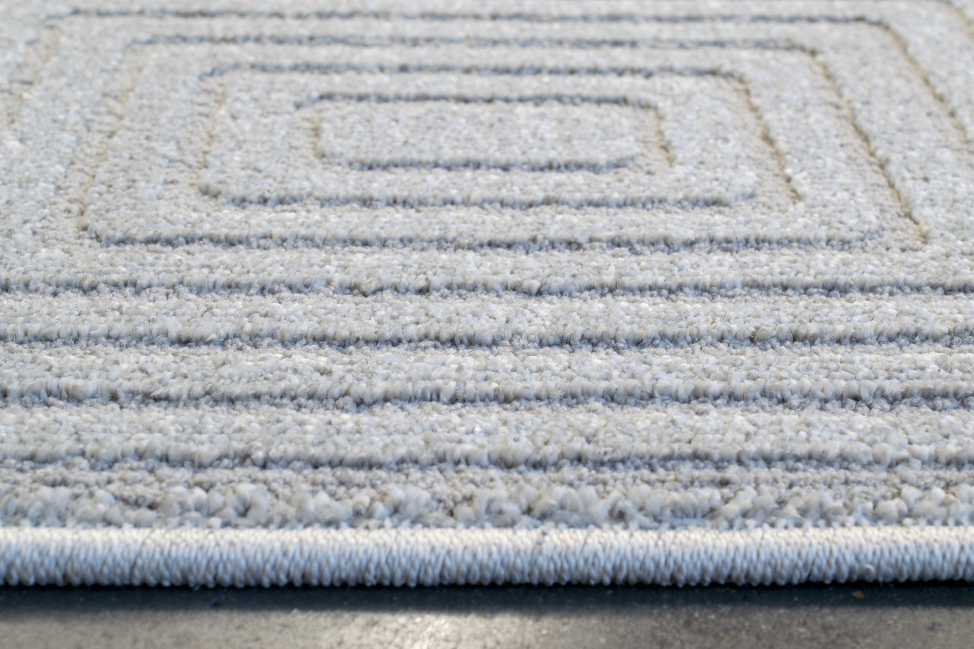 Quin Modern Light Grey Geometric High-Low Rug