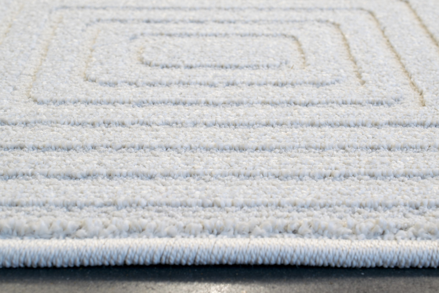 Quin Modern Ivory Geometric High-Low Rug