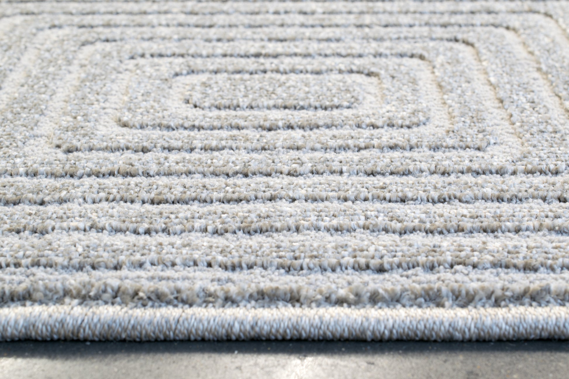 Quin Modern Grey Geometric High-Low Rug