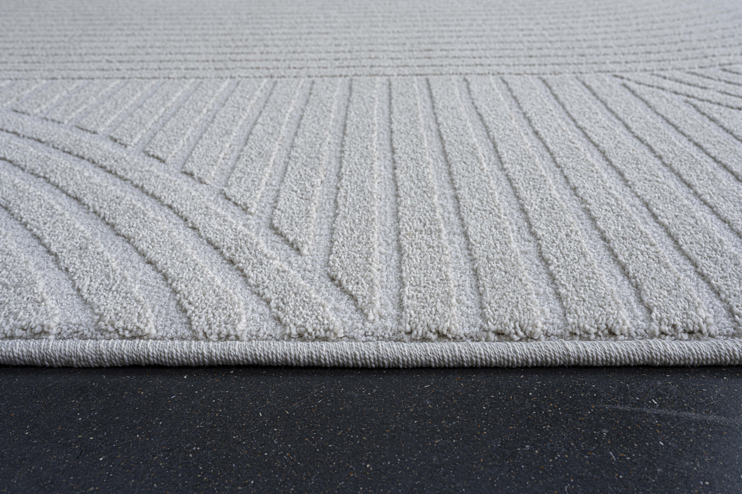 Quin Modern Ivory Geometric High-Low Rug