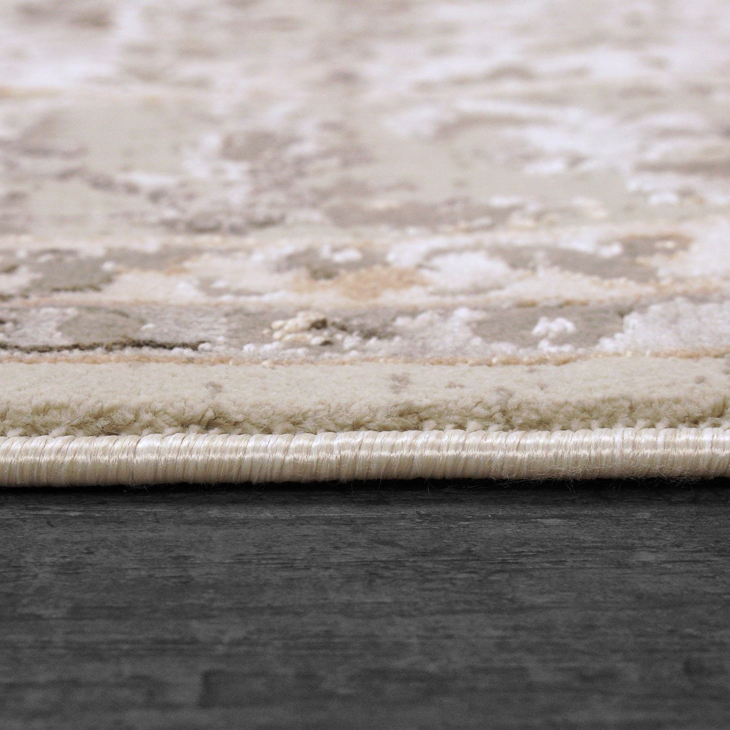 Renaissance Transitional Ivory/Grey Oriental Medium Pile Rug