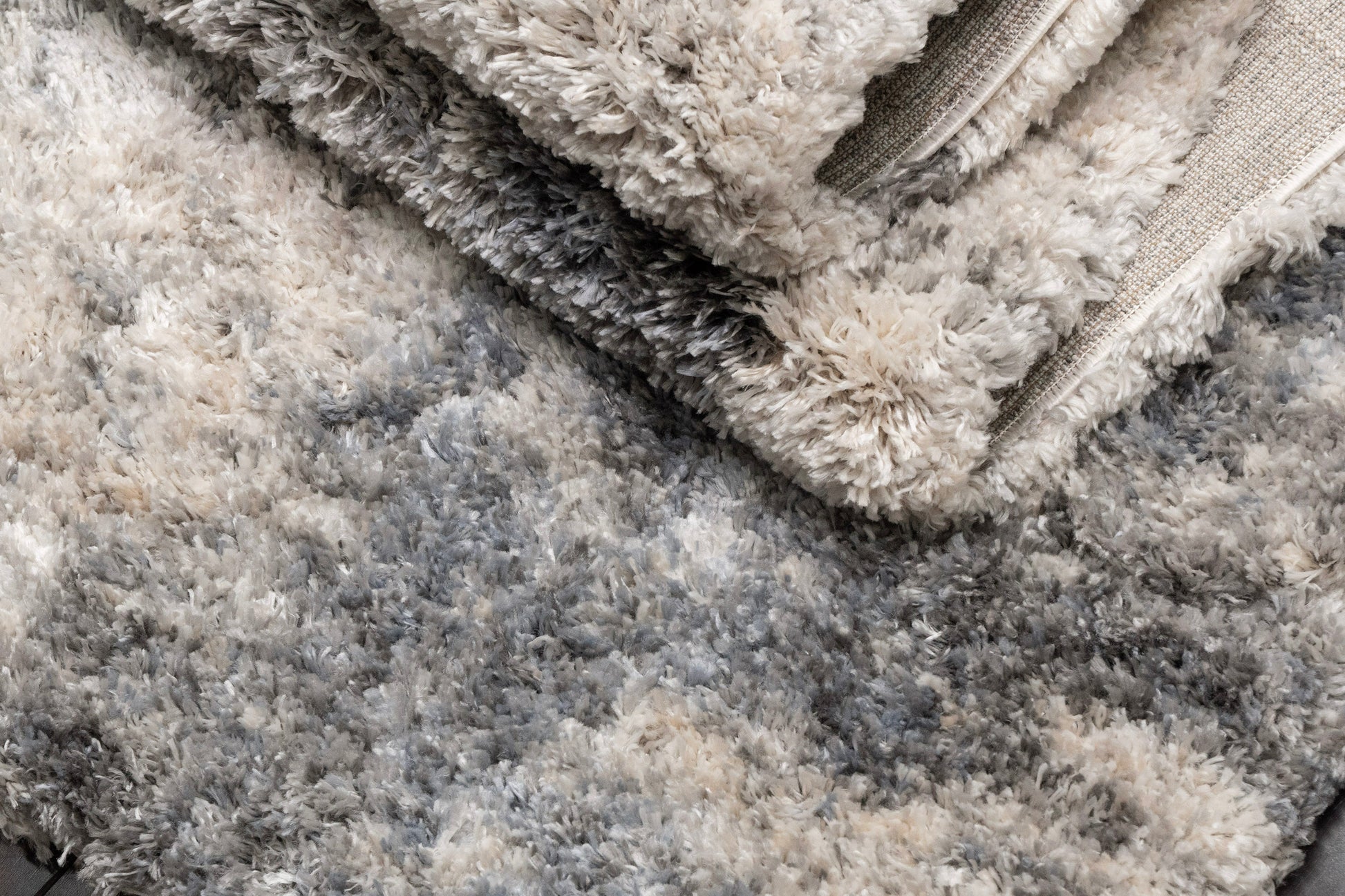 Reverie Contemporary Cream/Grey Geometric High Pile Rug