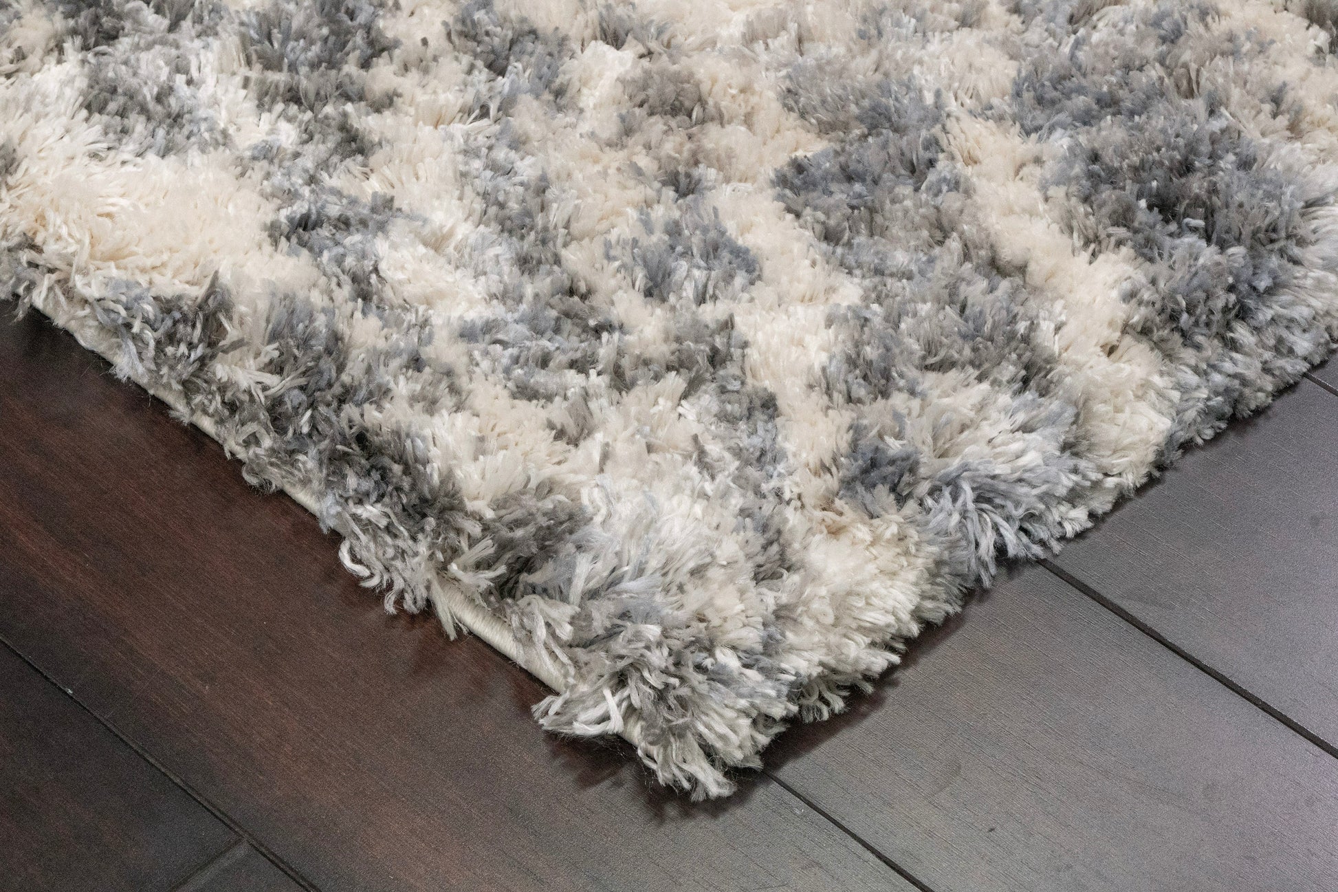 Reverie Contemporary Cream/Grey Geometric High Pile Rug