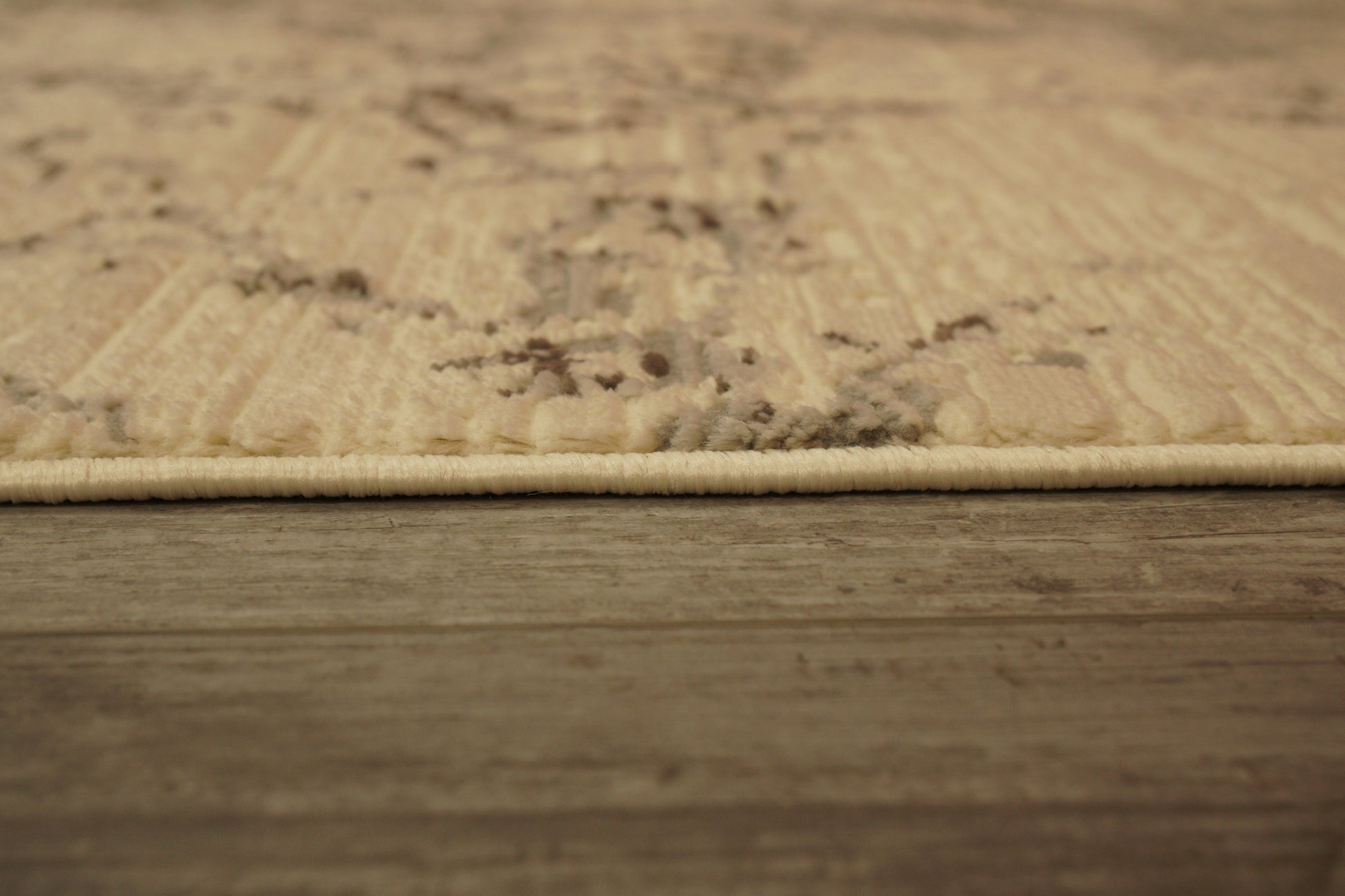 Rori Modern Ivory/Multi Abstract Medium Pile Rug