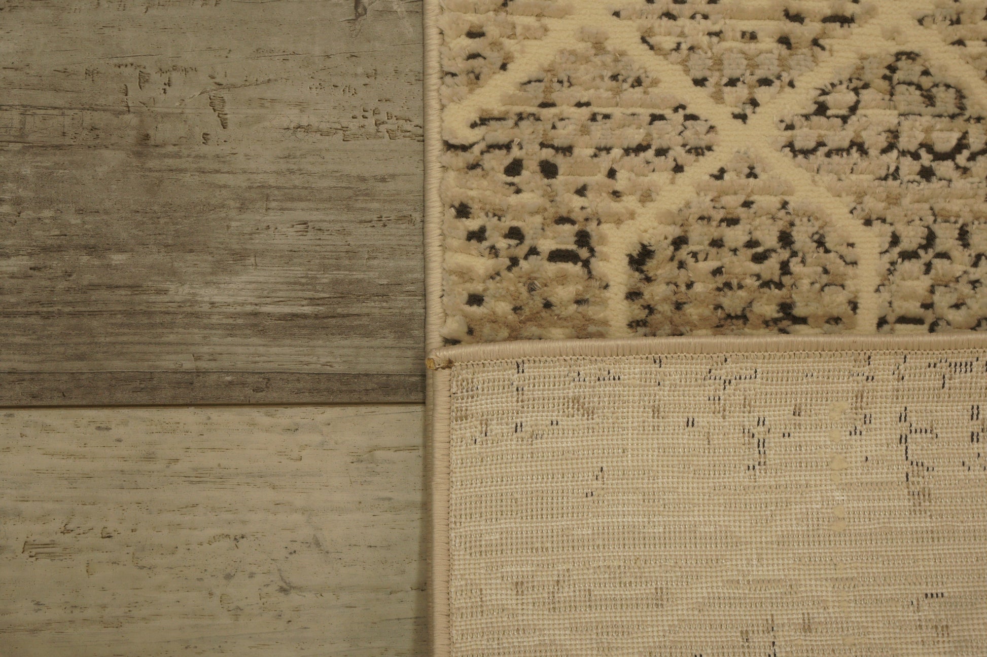 Rori Modern Ivory/Charcoal Geometric Medium Pile Rug