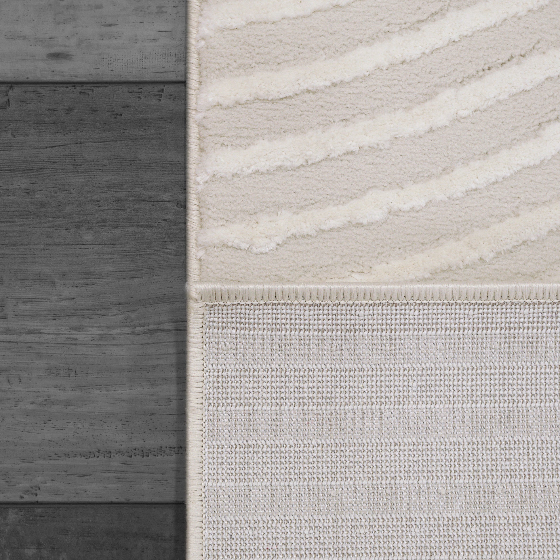 Rori Modern Ivory/Grey Geometric Medium Pile Rug