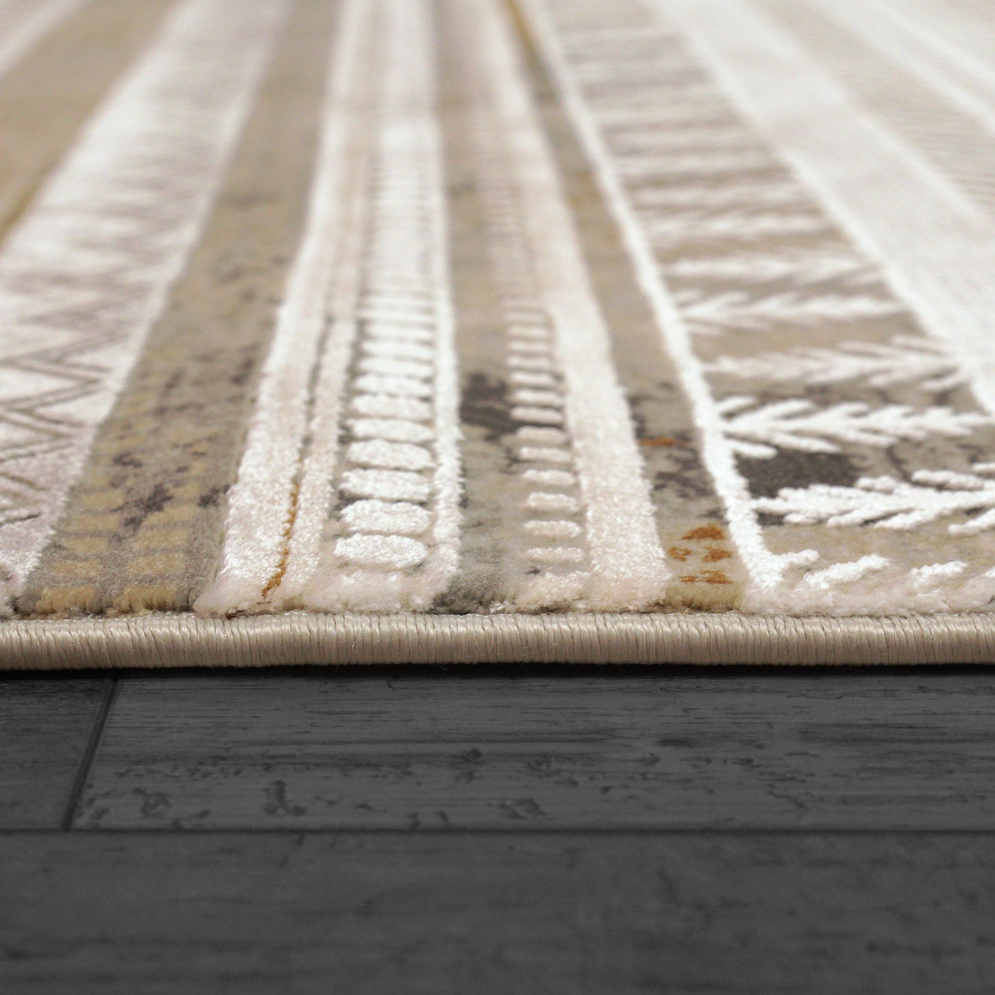 Ruby Modern Ivory/Taupe/Grey Southwestern Medium Pile Rug