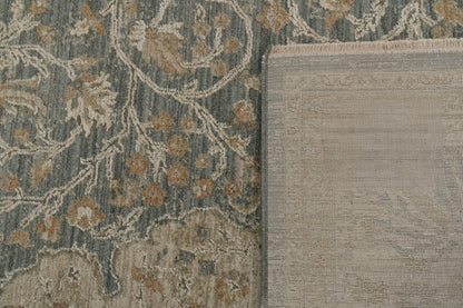 Solace Traditional Beige/Blue Medallion Medium Pile Rug