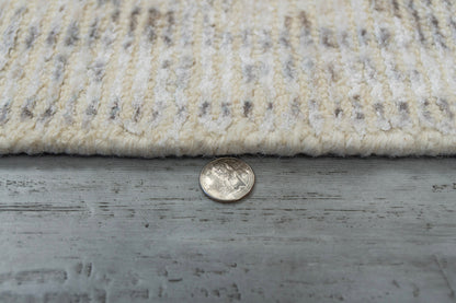 Stefano Traditional Ivory/Beige/Grey Medallion Medium Pile Rug