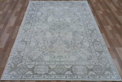Stefano Traditional Ivory/Beige/Grey Medallion Medium Pile Rug