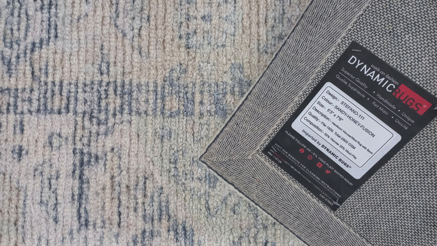 Stefano Traditional Beige/Navy Medallion Medium Pile Rug
