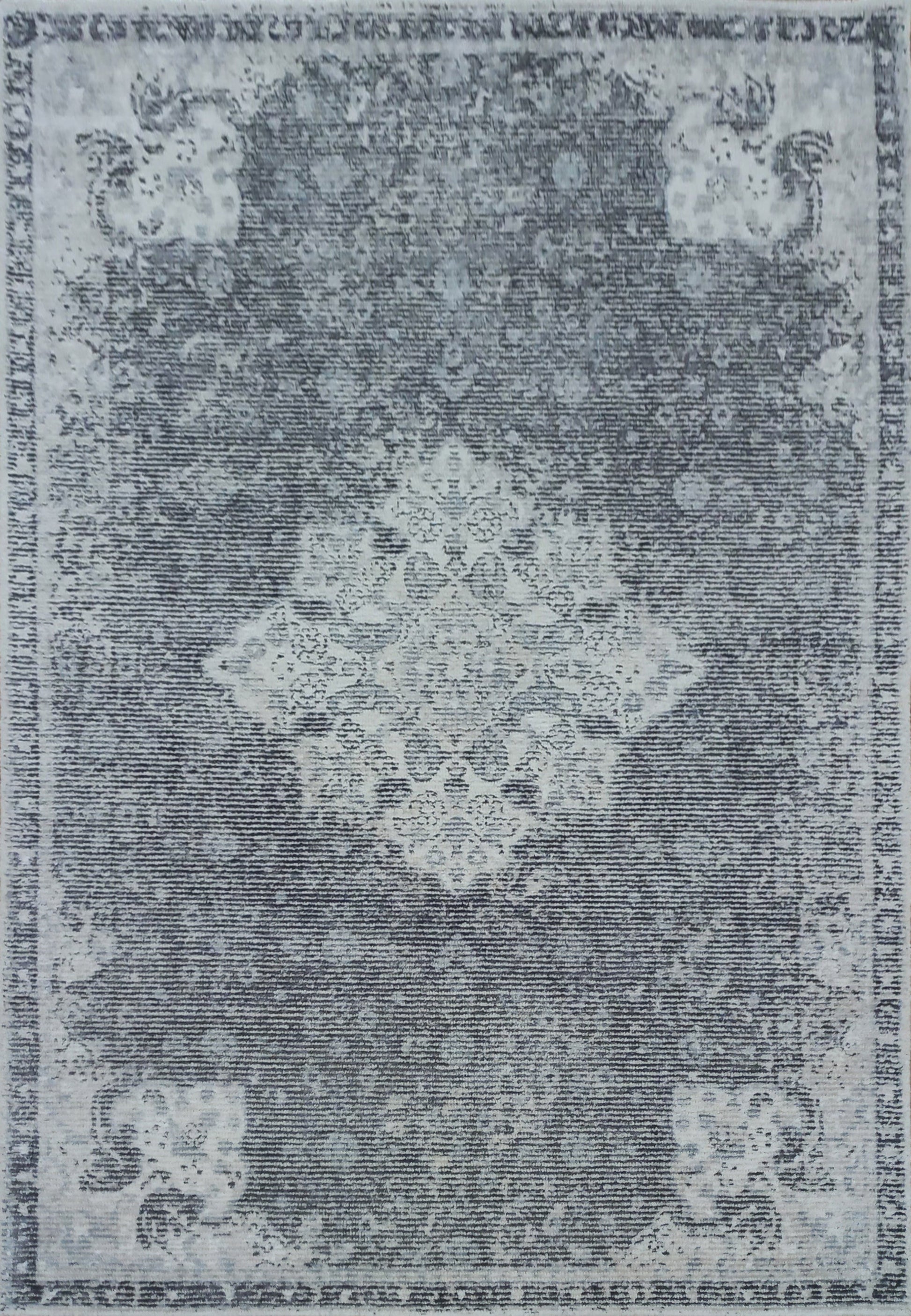 Stefano Traditional Ivory/Grey Medallion Medium Pile Rug