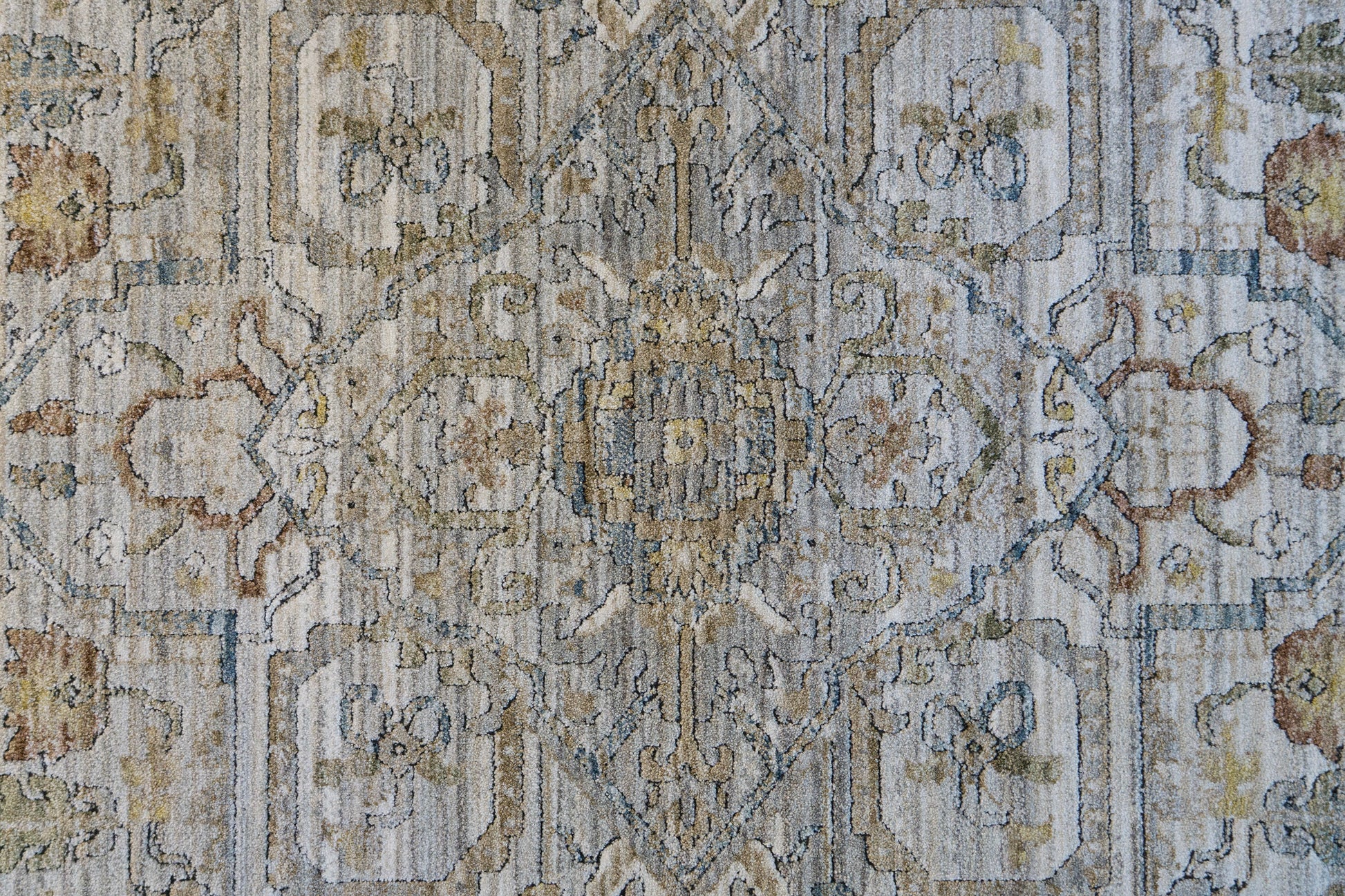 Trevi Transitional Grey/Cream Medallion Medium Pile Rug