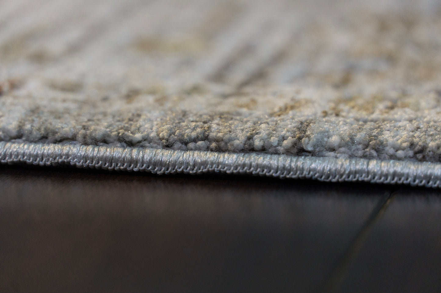 Trevi Transitional Grey/Cream Medallion Medium Pile Rug