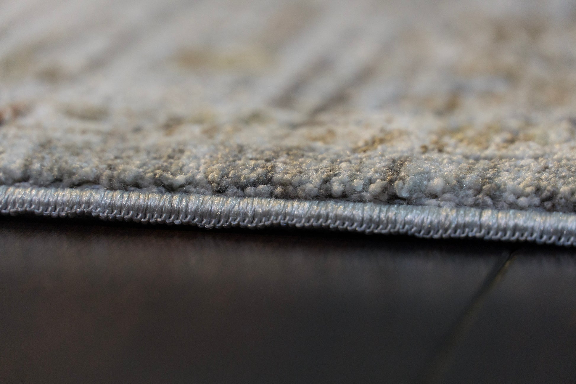 Trevi Transitional Grey/Cream Medallion Medium Pile Rug