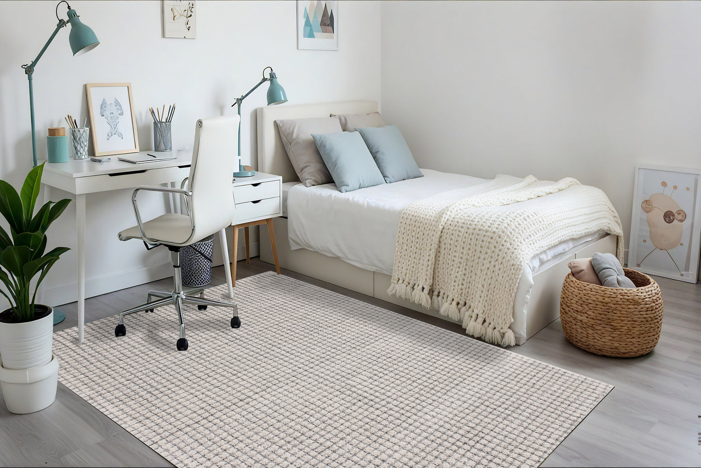 Trono Modern Ivory/Silver Geometric Low Pile Rug